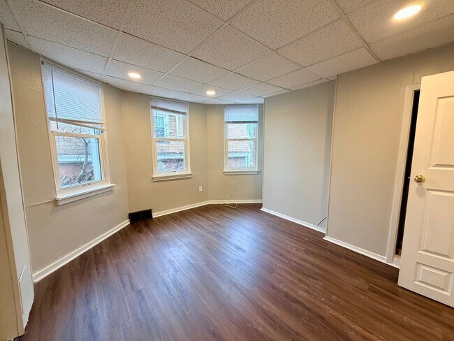 Foto del edificio - 1644 Westmont Ave