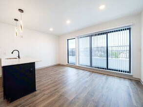 Interior Photo - Parkline