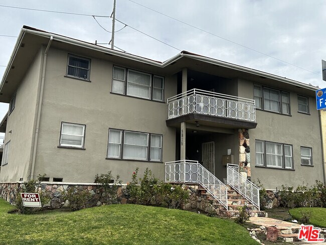 Foto del edificio - 5828 Condon Ave