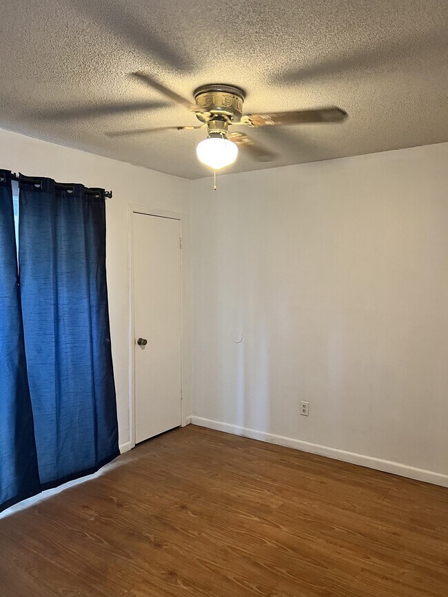 Foto del edificio - 6338 W Fairfield Dr
