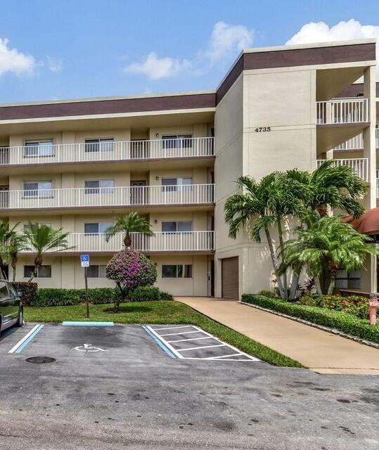 Building Photo - 4735 Lucerne Lakes Blvd W