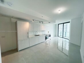 Building Photo - 501 NE 31st St Building Photo - 501 NE 31st St