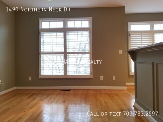 Foto del edificio - 1490 Northern Neck Dr