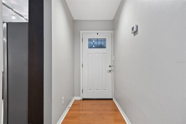 Foto del edificio - 1094 Azalea Ln