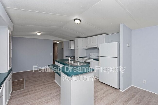 Foto del edificio - 886 Frye Rd