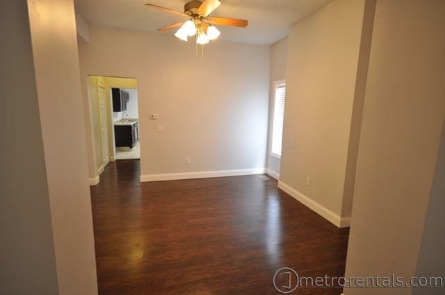 Building Photo - Beautiful 3 bedroom 2 bathroom duplex