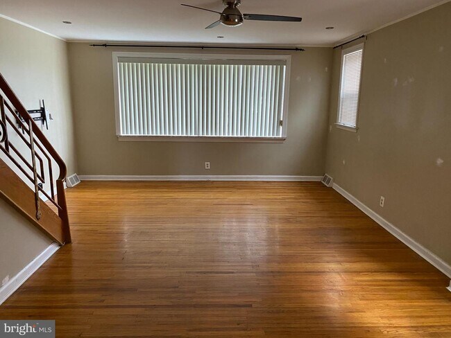 Foto del edificio - 8119 Farnsworth St