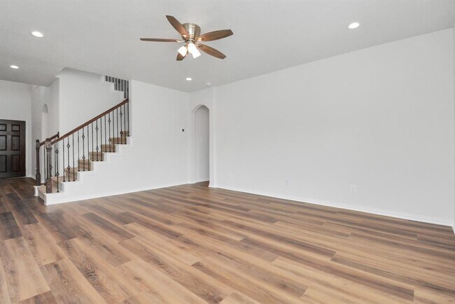 Foto del edificio - 107 San Gabriel Dr