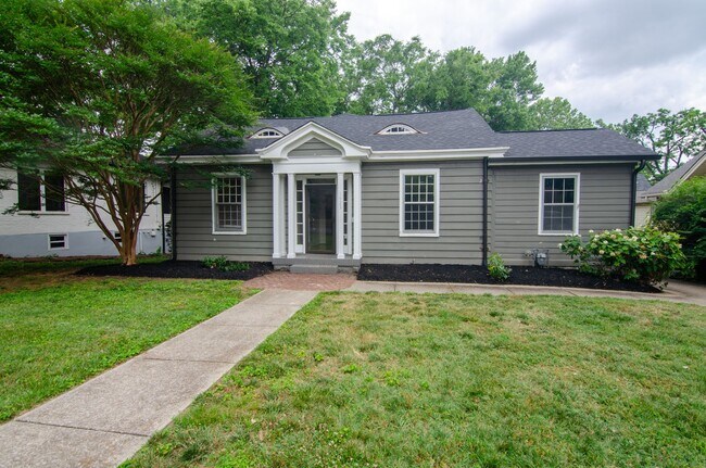 Foto del edificio - Fabulous Hillsboro Cottage
