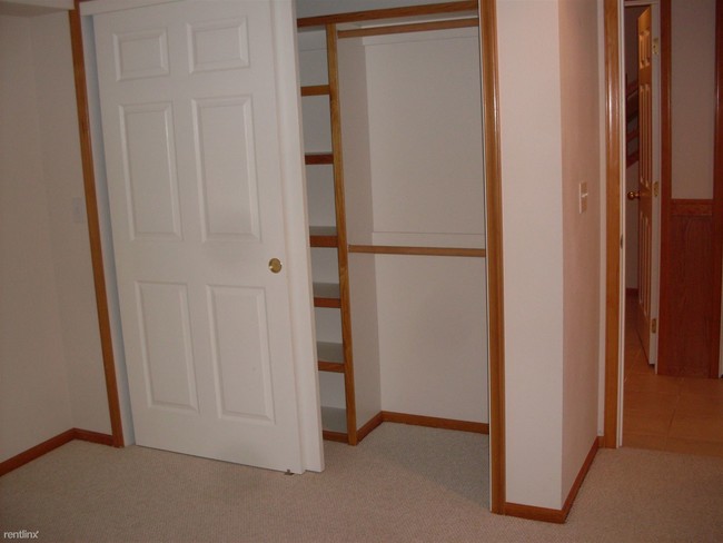 Building Photo - 65 Windward Dr