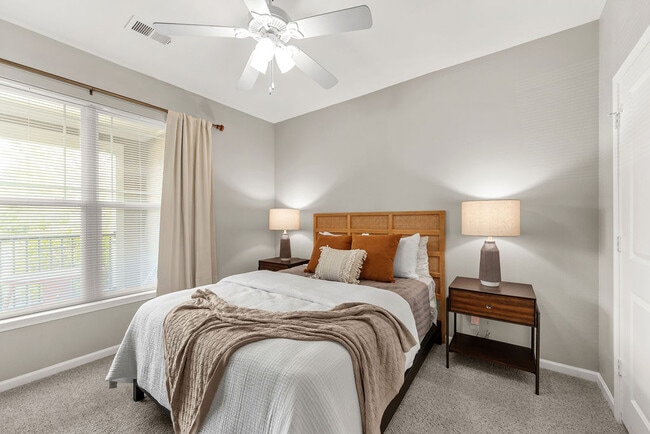 Building Photo - Riverstone Apartments