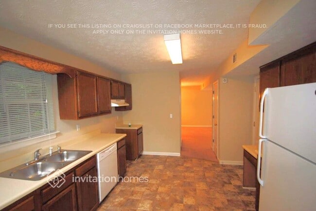 Foto del edificio - 5695 Western Hills Dr
