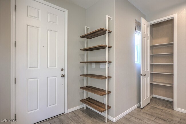 Building Photo - 904 Cottonwood Hl Pl