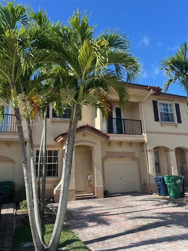 Foto principal - 12724 SW 133rd St