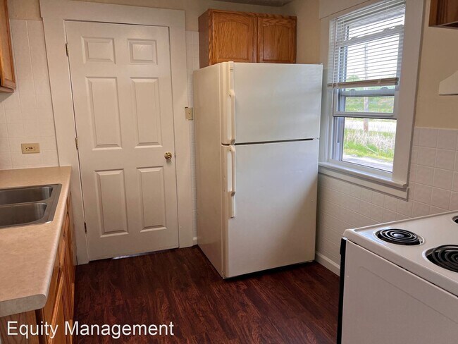 Foto del edificio - 2 br, 1 bath House - 5914 Belmont Ave