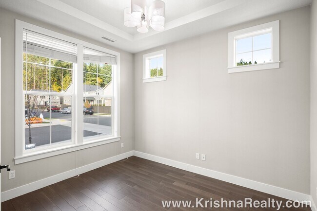 Foto del edificio - Beautiful 4BD* 3BA* Single Family Home In ...