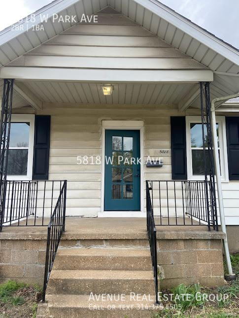 Building Photo - 5818 W Park Ave