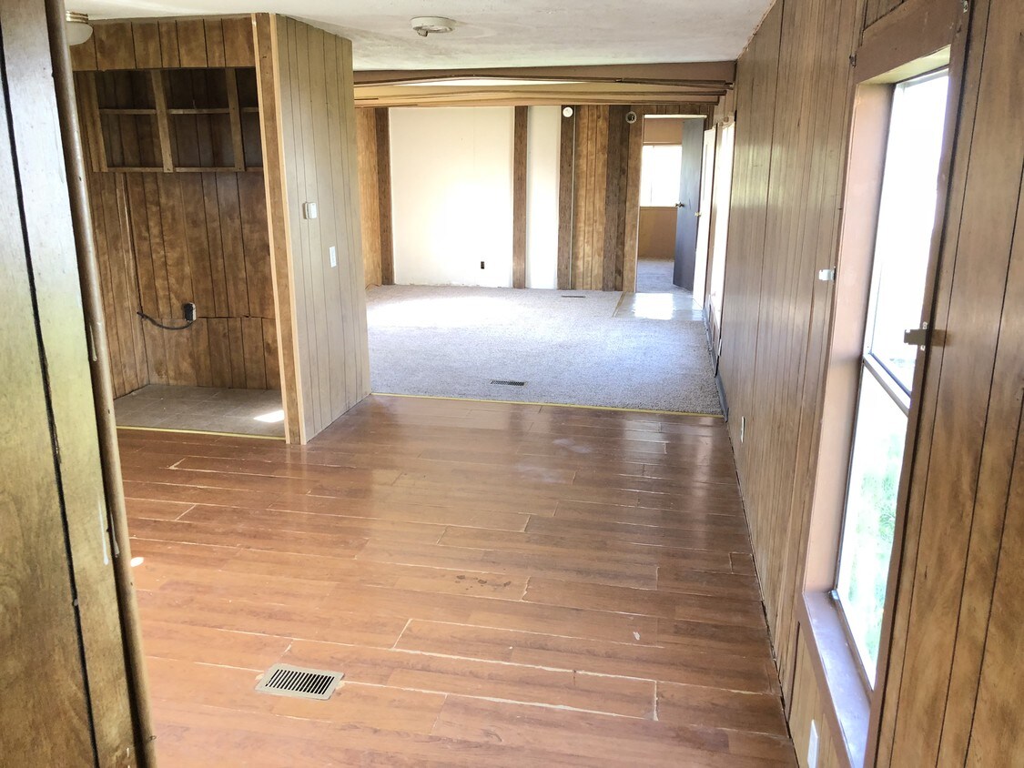 6 Molisee Village, WV 26501 Apartments in WV