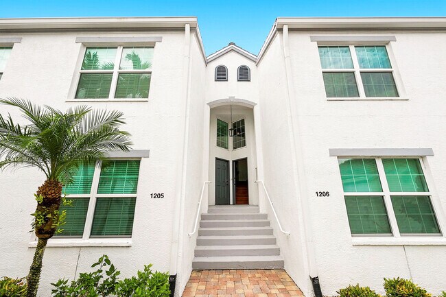 Building Photo - 5941 Sand Wedge Ln