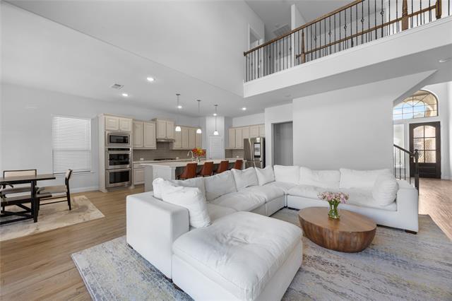 Foto del edificio - 16921 Eastbrook Dr