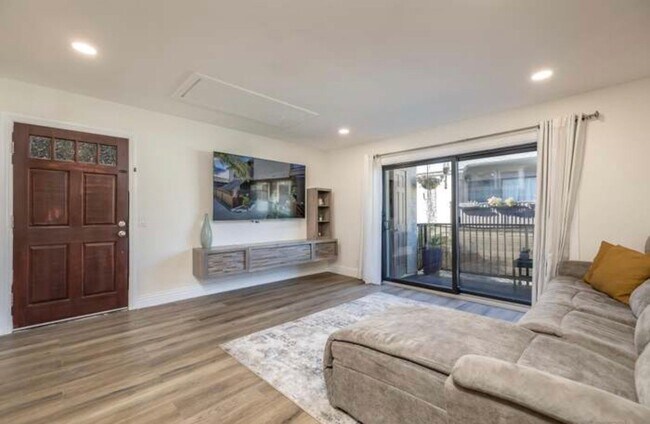 Foto del edificio - 12730 Laurel St