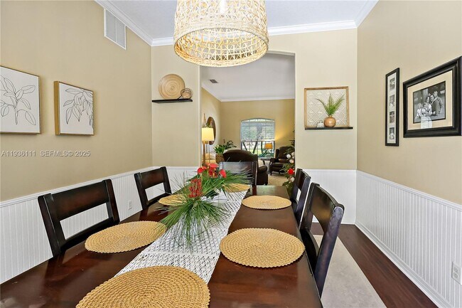 Foto del edificio - 143 37th Dr SW