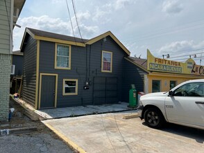 Building Photo - 412 N 8th St