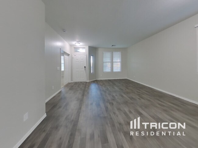 Building Photo - 5242 S 33rd Ave