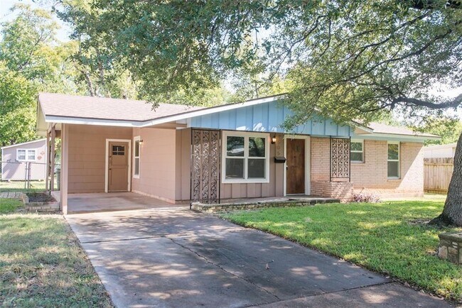 Building Photo - 4605 Clawson Rd