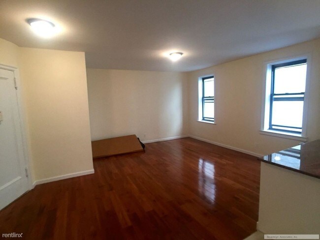 Building Photo - 1 br, 1 bath  - 156 Pinehurst Ave