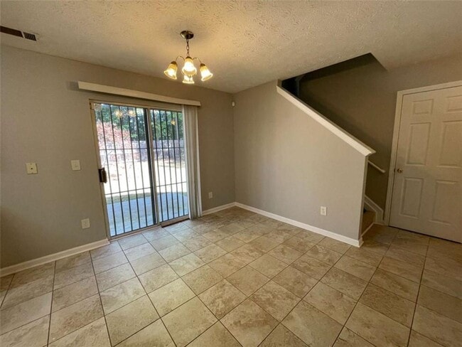 Building Photo - 2346 Delfern Dr NW