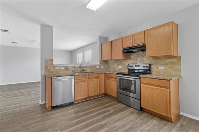 Building Photo - 4901 Water Ridge Ln