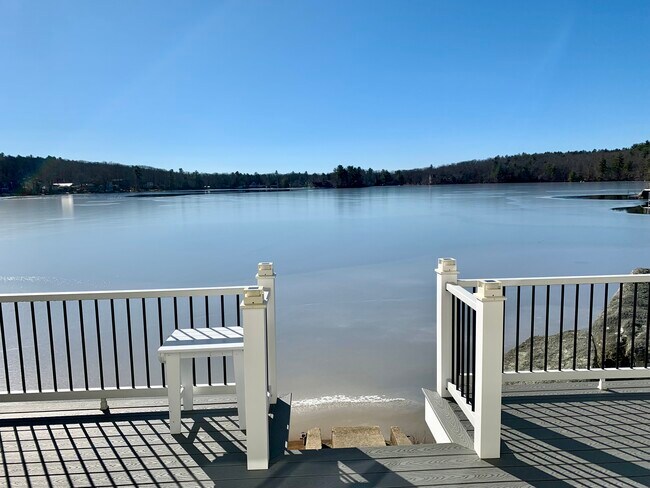 Foto del edificio - 180 N Shore Dr