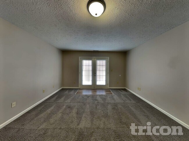 Foto del edificio - 1334 Grand Canyon Cir