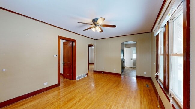 Foto del edificio - 2 Bedroom House for Rent