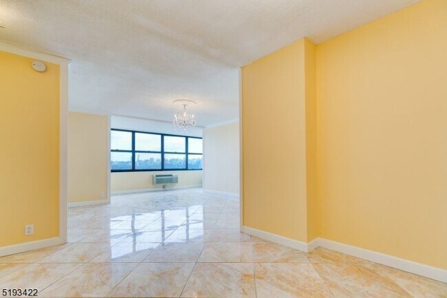 Foto del edificio - 7004 Blvd
