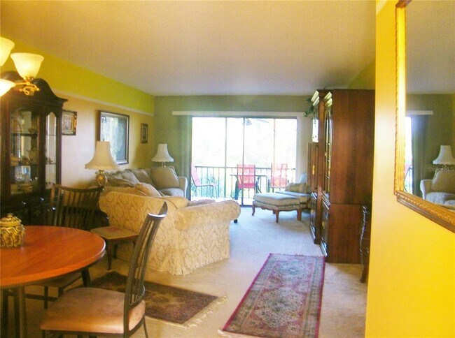 Foto del edificio - 1624 Stickney Point Rd