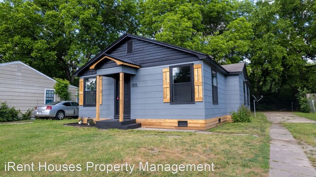 Building Photo - 4 br, 1 bath House - 814 H NW