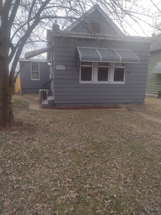 Foto principal - 5914 W Park Ave