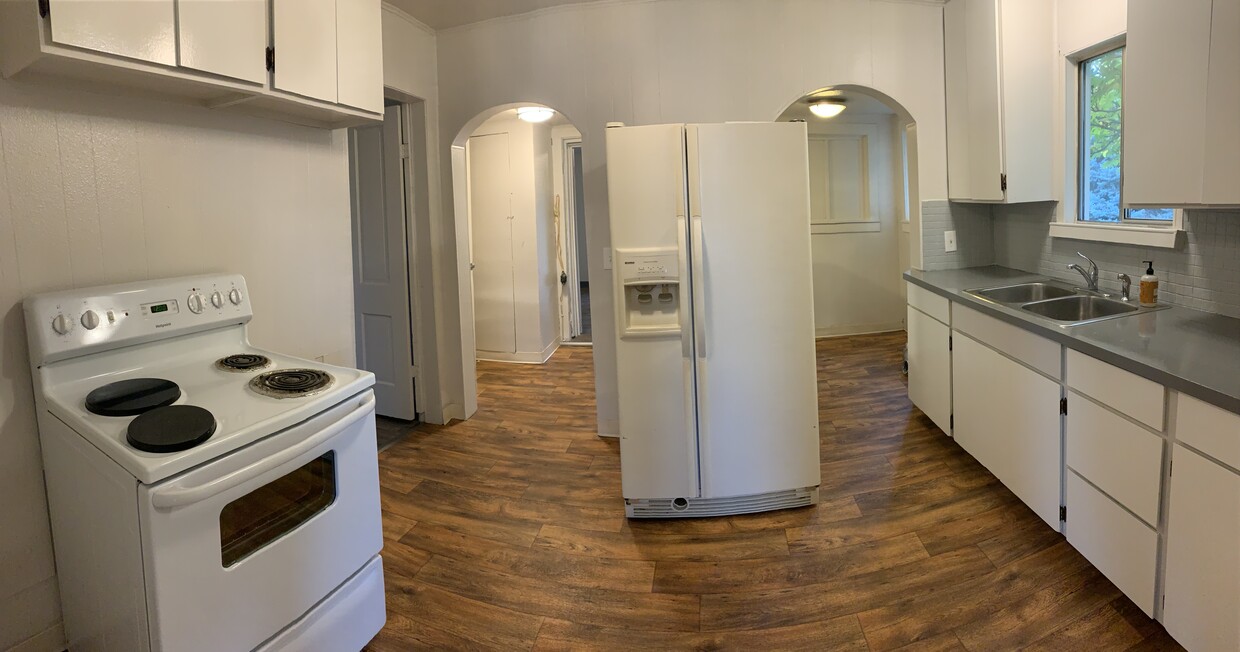 kitchen - 14735 US-2