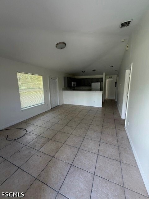 Foto del edificio - 627 Meadow Rd