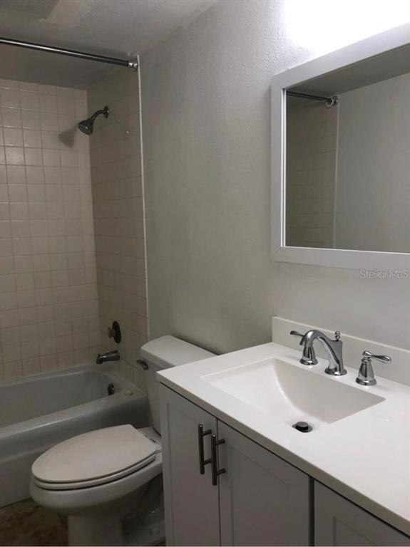 Foto del edificio - 1799 N Highland Ave