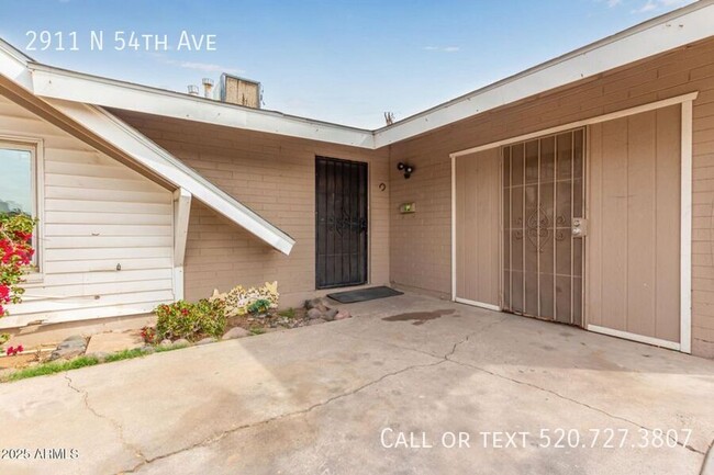 Building Photo - Charming 4-bedroom home in Maryvale Terrace!