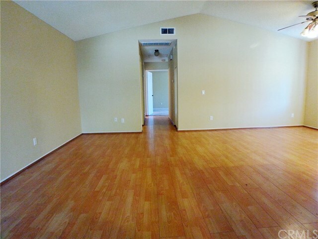 Building Photo - 21765 Laurelrim Dr