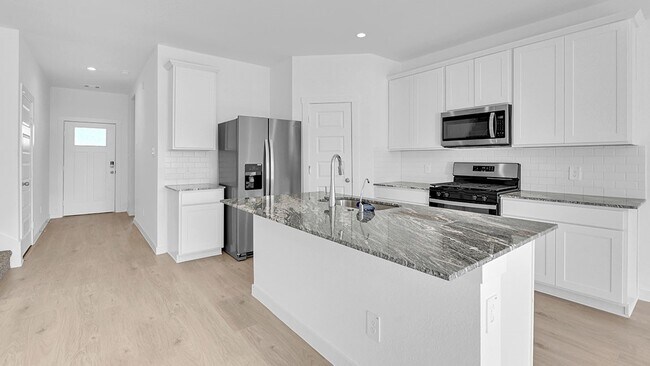 Foto del edificio - 4215 Bedwyn Bay Dr