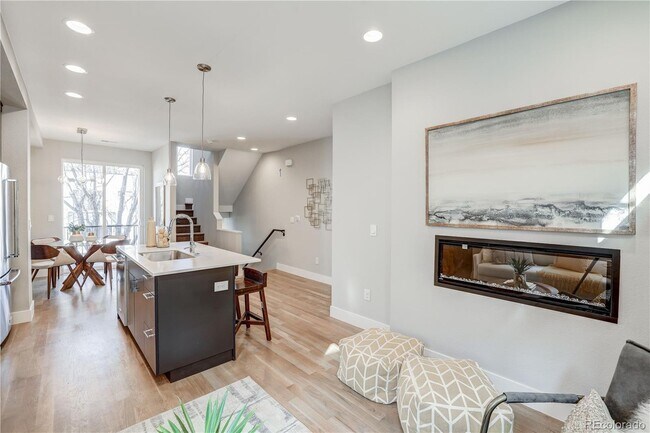 Building Photo - 3826 Zenobia St