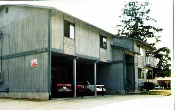 Building Photo - 3816 S Tyler St