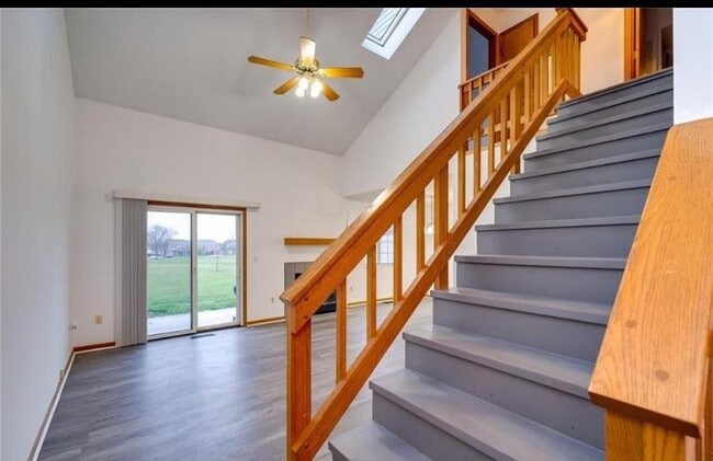 Foyer view - 1134 Bay Harbour Cir