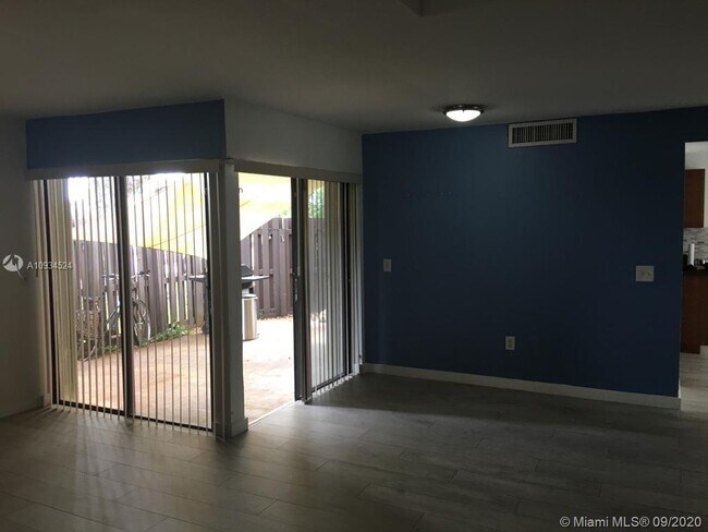 Foto del edificio - 11123 SW 132nd Ct