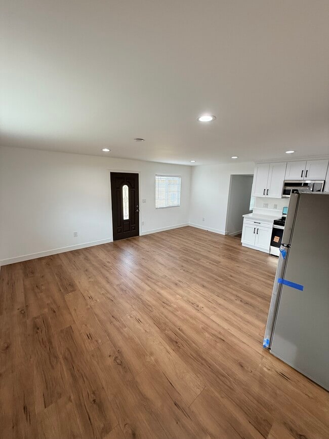 Photo - 9136 Clancey Ave Apartment